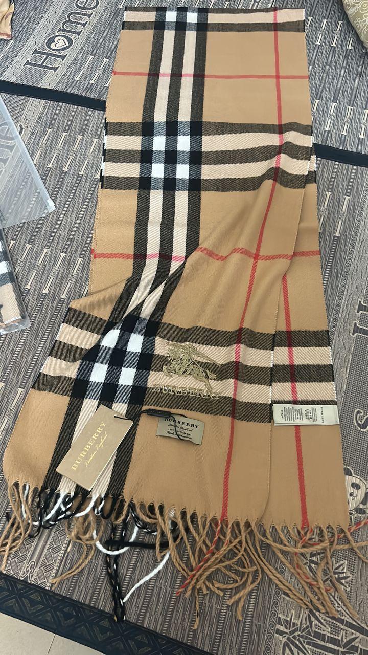 Burberry Giant Check Cashmere Scarf with Equestrian Knight Logo thumbnail 3