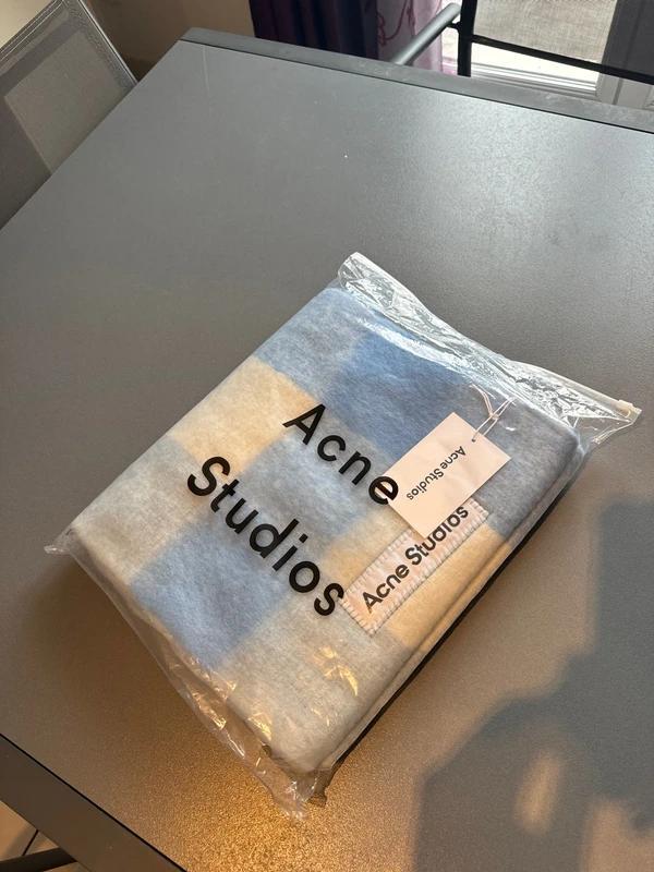 Acne Studios Checked Wool Scarf thumbnail 3