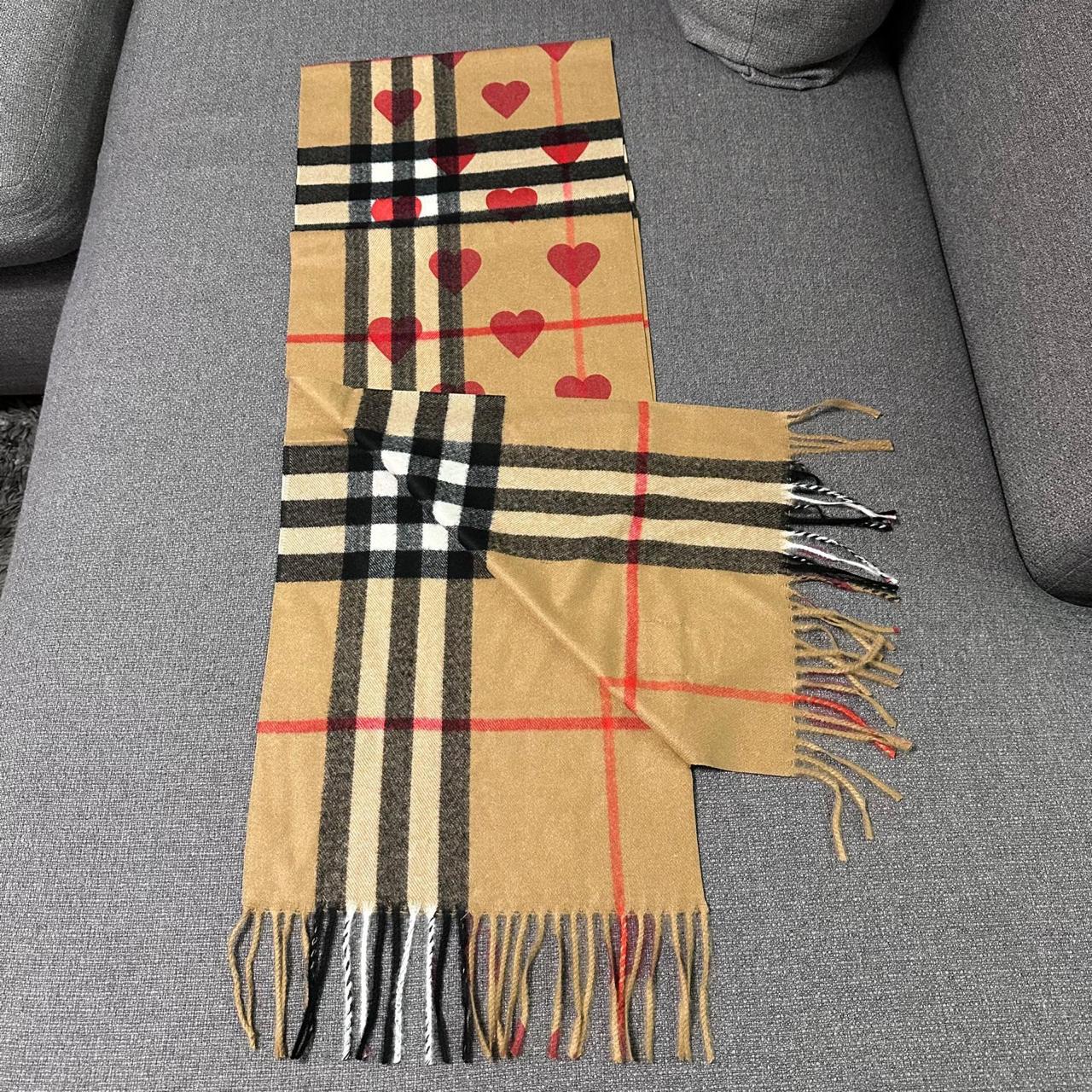 Burberry Heart Print Cashmere Scarf thumbnail 4